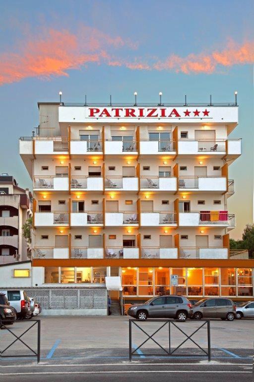 Hotel Patrizia Milano Marittima Extérieur photo