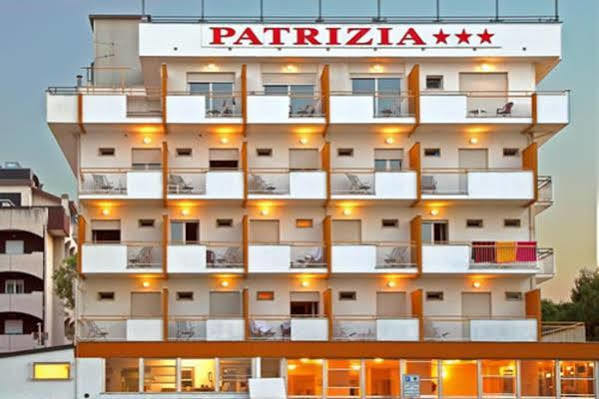 Hotel Patrizia Milano Marittima Extérieur photo